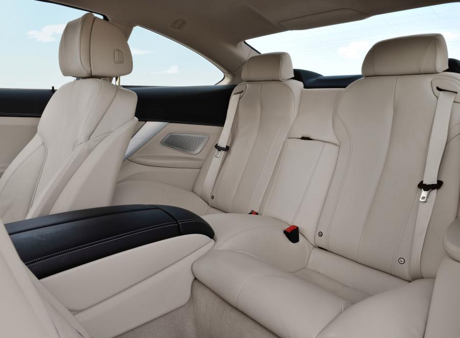  BMW 650i Coupe 2012 года  (фото 22 из 59)
